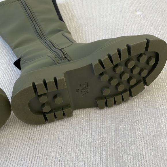 ZARA KIDS all weather insulated boots - worn once! No returns. - Picture 4 of 5